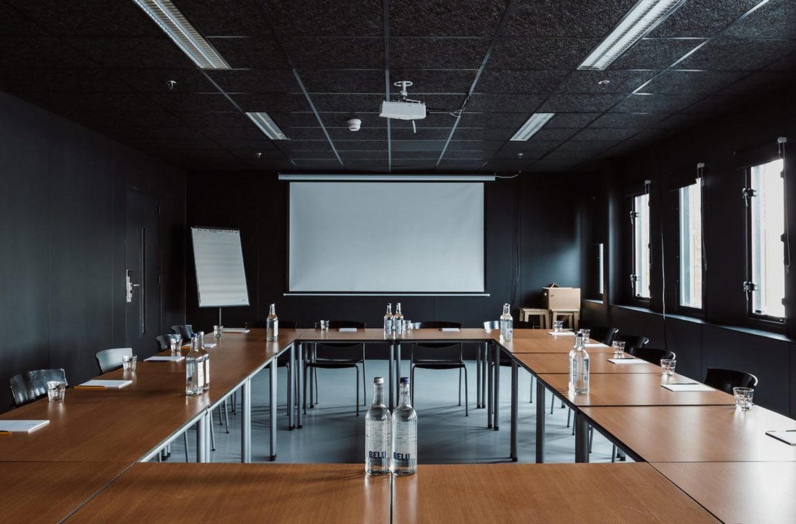how much does a conference room cost